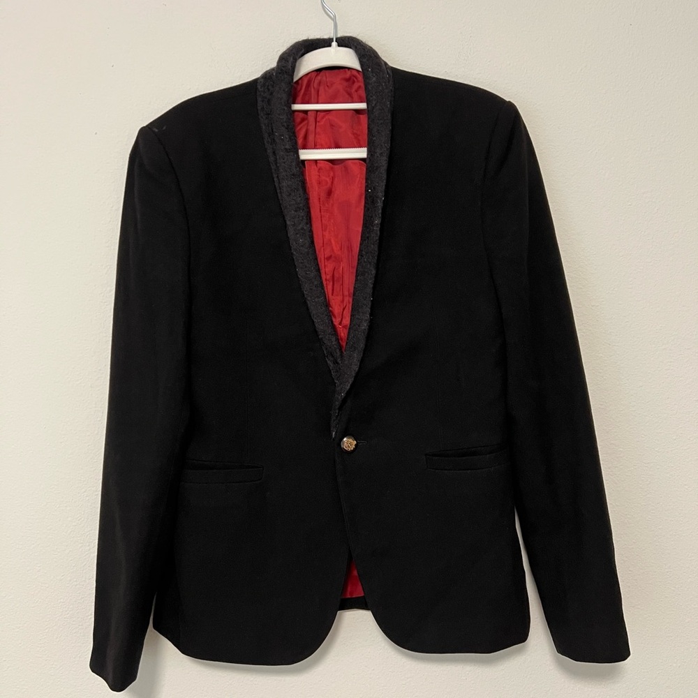 Elegant Black Blazer with Red Lining